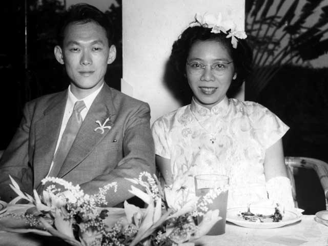 Sau khi quay trở về nước, Lý Quang Diệu kết hôn với bà Kha Ngọc Chi vào ngày 30/9/1950.