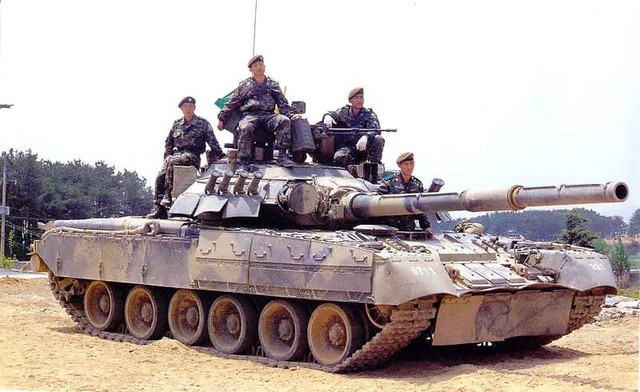 Xe tăng chiến đấu chủ lực T-80U của Hàn Quốc