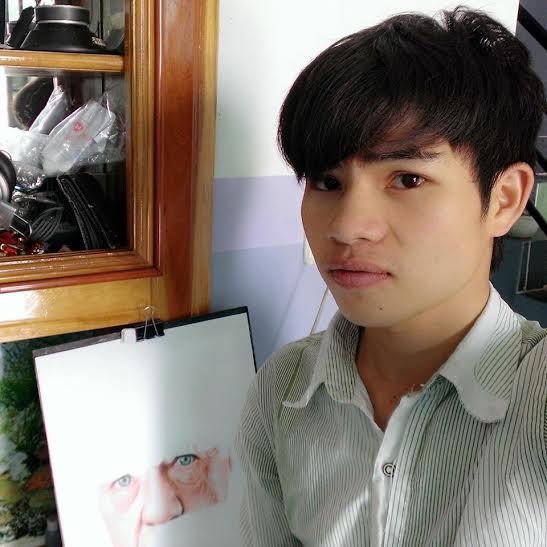 Chàng trai 9x Trương Duy Phương với khả năng vẽ truyền thần cực đỉnh.