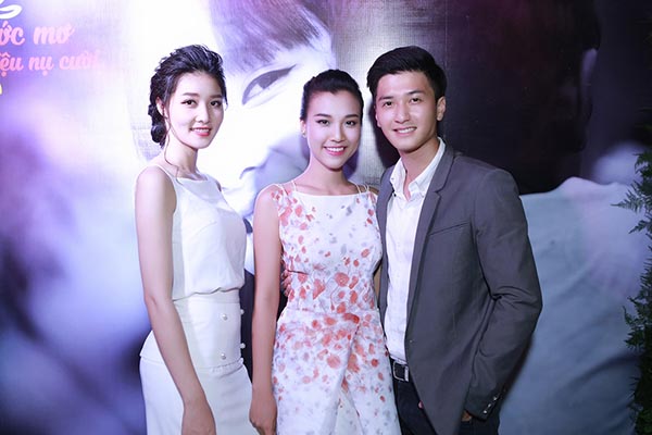 Diễn viên Chi Bảo, cặp đôi Hoàng Anh - Huỳnh Anh cũng có mặt để ủng hộ cho dự án của Triệu Thị Hà.