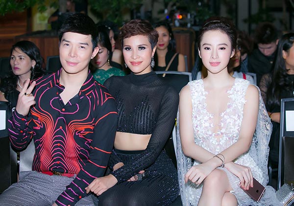 Ngoài Angela Phương Trinh, Khả Ngân, cặp đôi tin đồn Nathan Lee và Phương Mai cũng có mặt tại hàng ghế đầu để chiêm ngưỡng những bộ trang phục mới của Chung Thanh Phong.