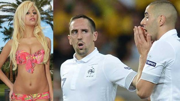 
Benzema và Ribery suýt ngồi tù vì quan hệ với gái bán hoa Zahia Dehar khi cô này còn ở tuổi vị thành niên.
