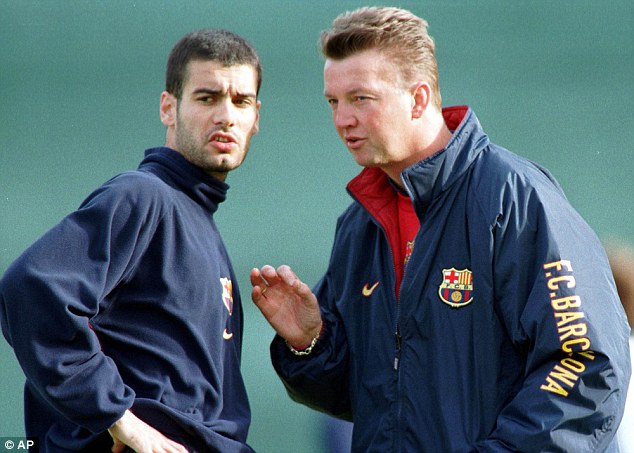 
Van Gaal từng làm việc 3 năm ở Barca, từ 1997.
