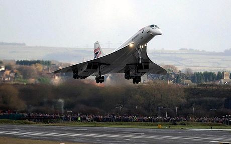 Khi ra đời năm 1976, máy bay siêu thanh Concorde được xem là máy bay chở khách bay nhanh nhất thế giới lúc bấy giờ.