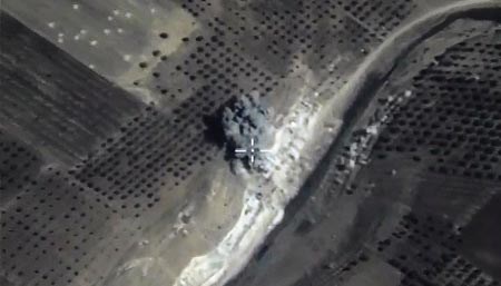 Hình ảnh Không quân Nga không kích, phá hủy các cơ sở của khủng bố IS
