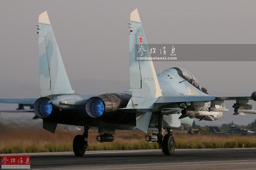 Su-30SM là biến thể của dòng Su-30 trang bị cho Không quân Nga. Nó thiết kế dựa trên khung thân mẫu Su-30MKI xuất khẩu cho Ấn Độ.