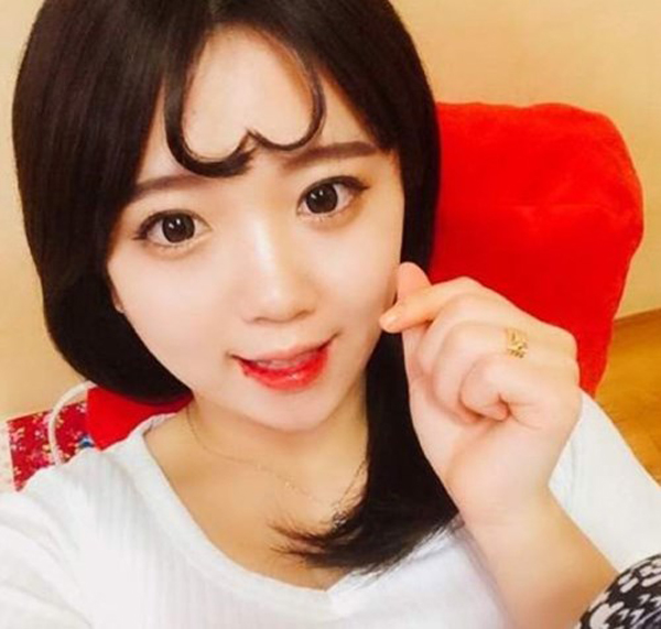 Cực dị với tóc mái trái tim của giới trẻ Hàn Quốc
