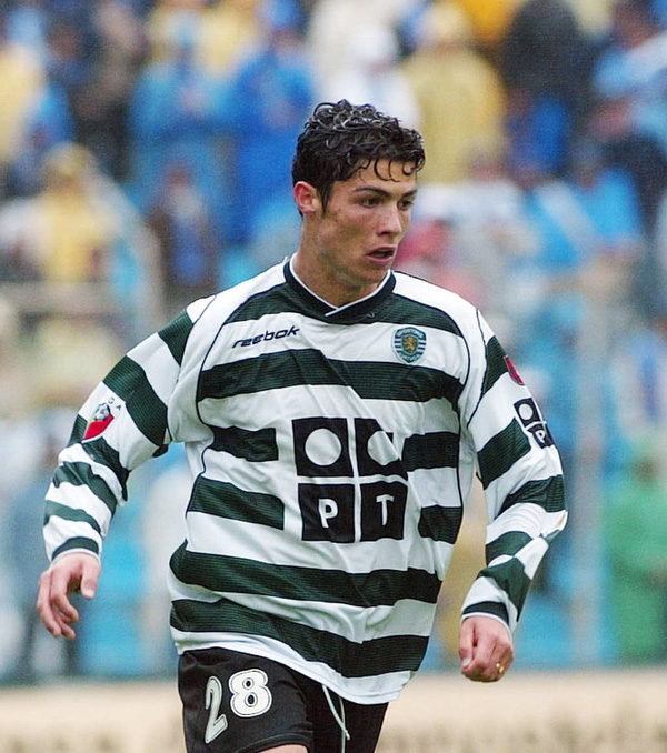 Ronaldo từng gặp nhiều khó khăn trong giai đoạn đầu sự nghiệp