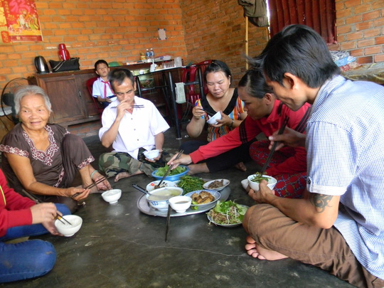 
Bữa cơm tình cảm gia đình
