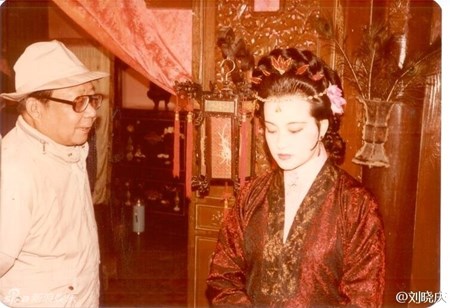 “Phuong Ot” tung anh hiem co cua Hong Lau Mong 1989