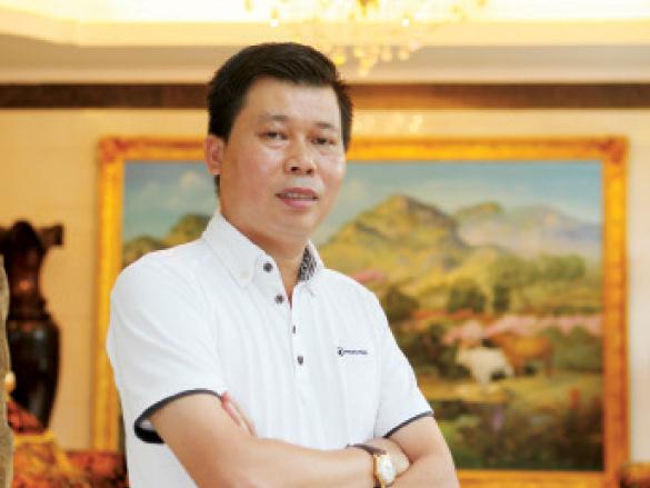 Hoàng Mạnh Trường là ông bầu bóng đá nổi tiếng với những phi vụ chuyển nhượng khủng. Ảnh: Vietnamnet.