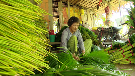 Chang trai kiem 5 ty/nam tu la cay