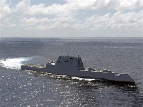 Nhiều khả năng Type 055 sẽ mượn một vài đặc điểm của tàu khu trục thế hệ mới DDG 1000 lớp Zumwalt của Mỹ