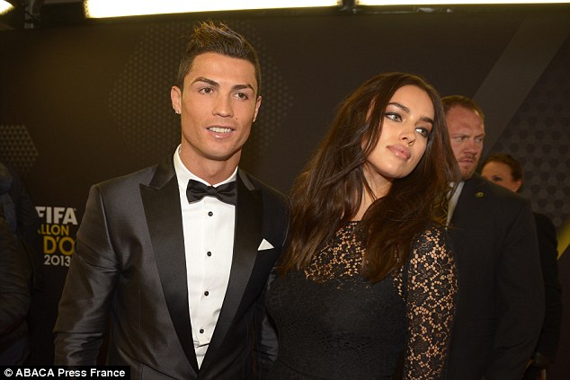 
Chuyện tình Ronaldo - Irina tan vỡ đầu năm 2015.

