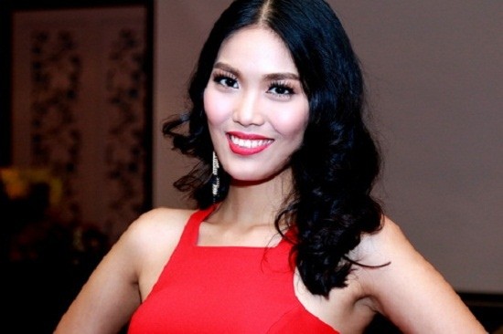 Đại diện Việt Nam tại Miss World 2015 có chiếc mũi hơi tẹt.