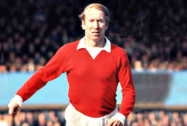 4. Bobby Charlton (M.U, 758 trận).