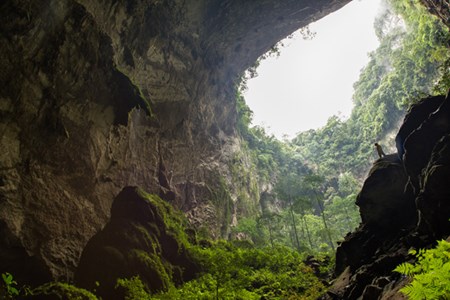 Vi sao du khach phai “xep hang” den 2016 de kham pha Son Doong?