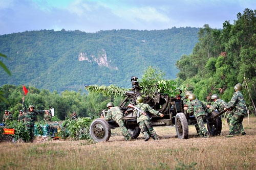 Trước khi thành công với thiết bị TPKU-2, Việt Nam cũng đã nâng cấp thành công pháo phòng không 37mm bằng loạt thiết bị tự sản xuất.