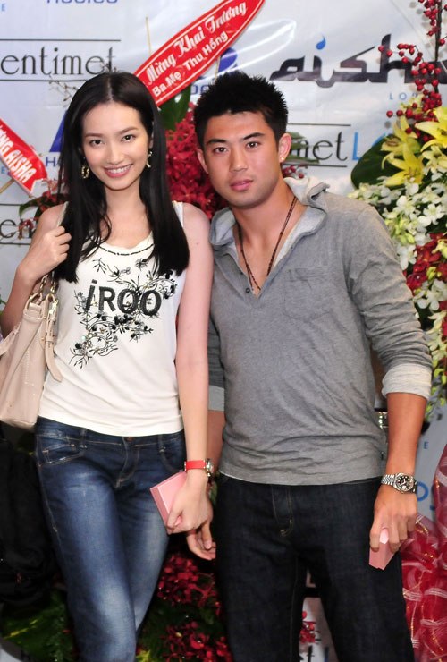 
Lee Nguyễn từng bị đồn có quan hệ tình cảm với người đẹp Trúc Diễm.
