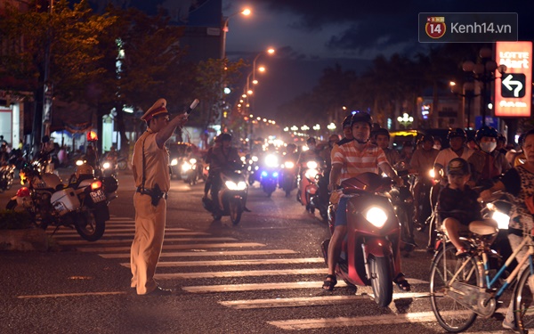 Những hình ảnh đẹp của lực lượng CSGT TP Đà Nẵng - (Ảnh: Hoàng Anh)