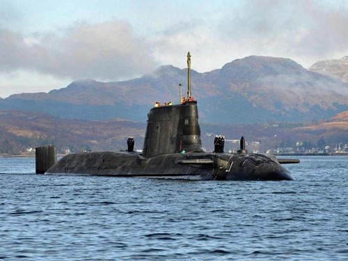 Cận cảnh siêu tàu ngầm giá 1,56 tỷ USD của Anh  - ảnh 5