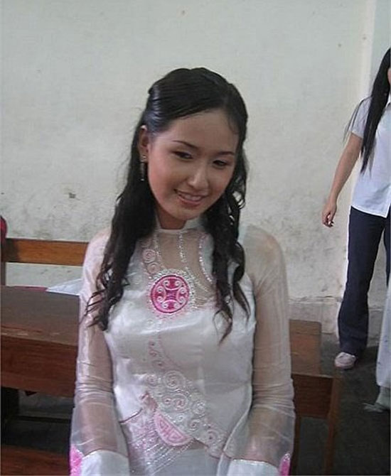 
Hoa hậu Việt Nam 2006 Mai Phương Thúy ngày đi học rất tinh nghịch và cô bị cho là có nhan sắc hạng trung bình.
