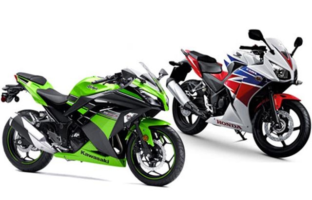 Kawasaki Ninja 300 khi đọ 