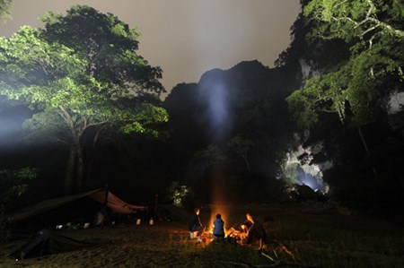 Vi sao du khach phai “xep hang” den 2016 de kham pha Son Doong?