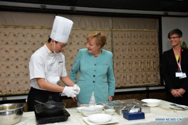 
Bà Merkel rất thích công việc nấu ăn và thường xuyên nấu ăn sáng cho chồng.
