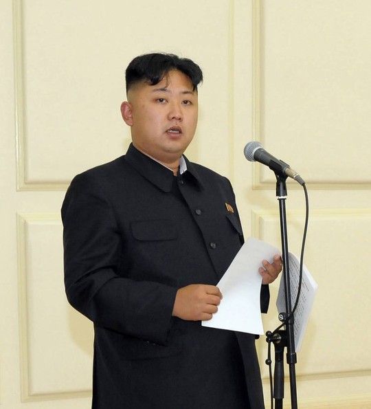 North Korean leader Kim Jong-Un speaks at a banquet to celebrate the 52nd anniversary of the start of the late leader Kim Jong-ils leadership over the Songun (military first) in this picture released by the Norths official KCNA news agency in Pyongyang August 26, 2012.  REUTERS/KCNA (NORTH KOREA - Tags: POLITICS PROFILE ANNIVERSARY) THIS IMAGE HAS BEEN SUPPLIED BY A THIRD PARTY. IT IS DISTRIBUTED, EXACTLY AS RECEIVED BY REUTERS, AS A SERVICE TO CLIENTS. NO THIRD PARTY SALES. NOT FOR USE BY REUTERS THIRD PARTY DISTRIBUTORS - RTR374VF