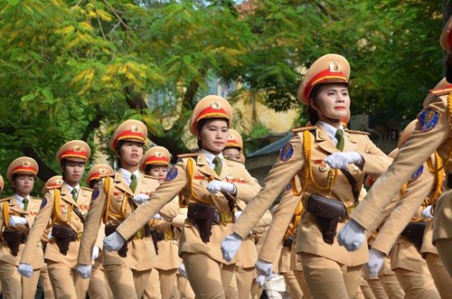 Bóng hồng trong lễ diễu binh, diễu hành kỷ niệm Quốc khánh - ảnh 6