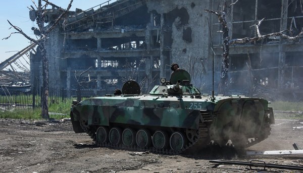 Theo thỏa thuận Minsk, các bên ở Ukraine phải đưa vũ khí hạng nặng ra khỏi khu vực giao tranh.