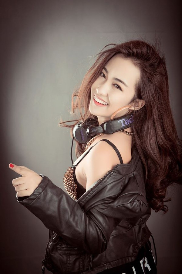 Những nữ DJ nóng bỏng sexy quyến rũ từng ánh nhìn