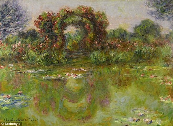 Ngoài tranh Picasso, ông còn sưu tập tranh Monet, đây là bức họa Bassin aux nympheas, les rosiers có giá 20 triệu USD.