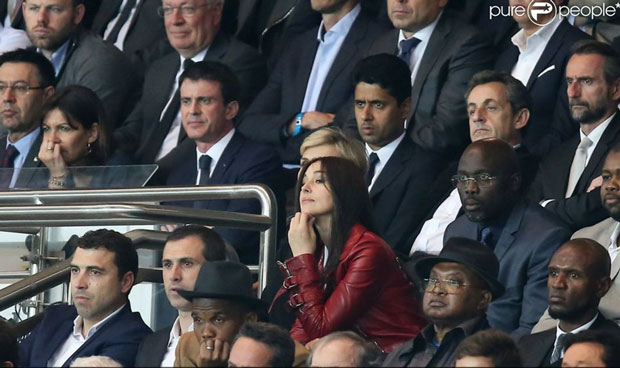 Monica Bellucci dự khán trận PSG vs Barca