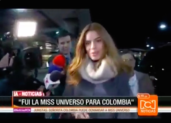 
Hoa hậu Colombia đã trả lời câu hỏi phỏng vấn của phóng viên tờ tin tức RCN, cô cho biết nhà tổ chức và MC Steve Harvey đã xin lỗi ngay sau vụ việc
