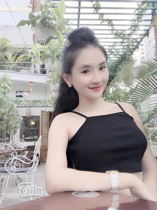 9x xinh đẹp bị nhầm tưởng là Angela Phương Trinh