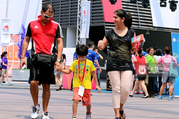 Những lễ hội SEA Games đã bắt đầu với một khu riêng biệt bao gồm các trò chơi, các quầy bán đồ lưu niệm...