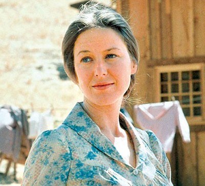 Karen Grassle ghi dấu ấn trong bộ phim với vai bà mẹ đảm đang.