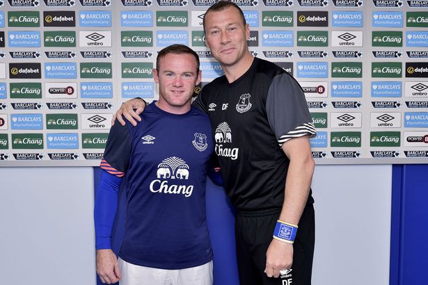 Wayne Rooney và Duncan Ferguson