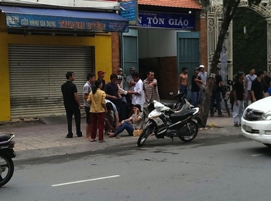 Sáng 26/8/2014, khi chạy xe tới địa điểm quay phim, chiếc xe của Thanh Hằng bất ngờ gây tai nạn khiến 1 người phụ nữ bị thương nặng ở chân phải.