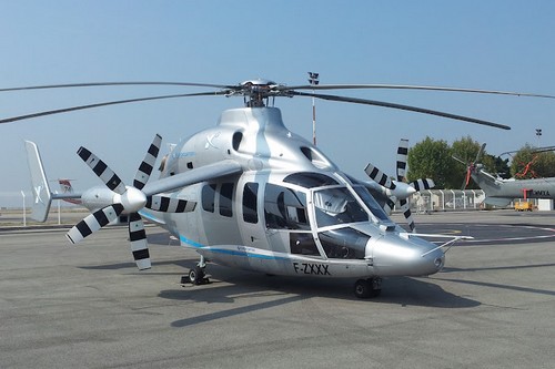 
Eurocopter X3 là máy bay trực thăng nhanh nhất thế giới, nó đạt tốc độ 255 hải lý/h (472 km/h; 293 mph) trong khi bay ngang qua Pháp vào ngày 7/6/2013, thiết lập kỷ lục tốc độ không chính thức cho một máy bay trực thăng
