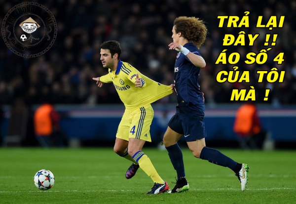 David Luiz đòi áo kìa!