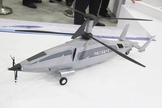 
Trước đó, báo chí Trung Quốc cũng có một phen mòn bút mực khi bàn luận về mô hình được cho là thiết kế của thế hệ trực thăng tiếp theo của quân đội nước này. Nhưng cho đến giờ mô hình này vẫn chỉ để trưng bày trong các cuộc Triển lãm hàng không trong nước.
