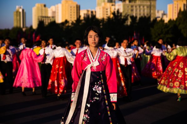 Phụ nữ Triều Tiên đặc biệt xinh đẹp khi mặc trang phục truyền thống