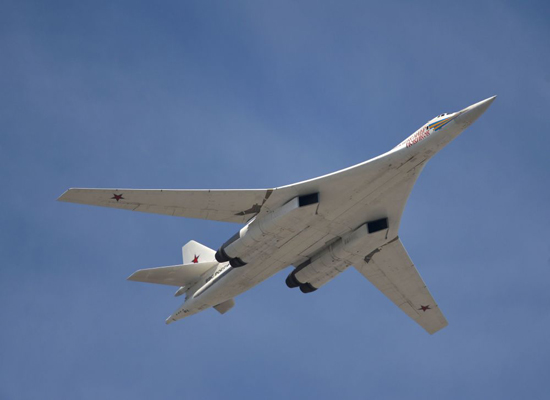 
Máy bay ném bom mang tên lửa chiến lược Tu-160 “Alexandr Novikov”.
