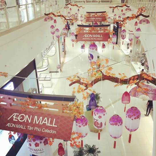 Ở Cresent Mall hay Aoen đều có không gian mở để khách hàng có đủ không gian tham khảo sản phẩm mà không cảm thấy áp lực từ lượng khách dồn về đây.