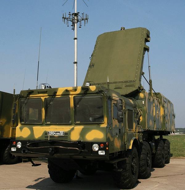 Radar 92N6E có thể dẫn đường cho tên lửa đánh chặn mục tiêu ở cự ly tới 400 km.