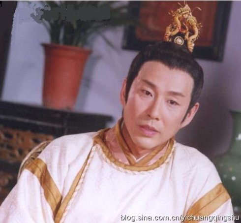 
Trần Đạo Minh trong vai Bát Hiền Vương
