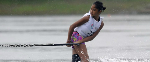 VĐV lướt ván 11 tuổi người Malaysia Aaliyah Yoong Hanifah